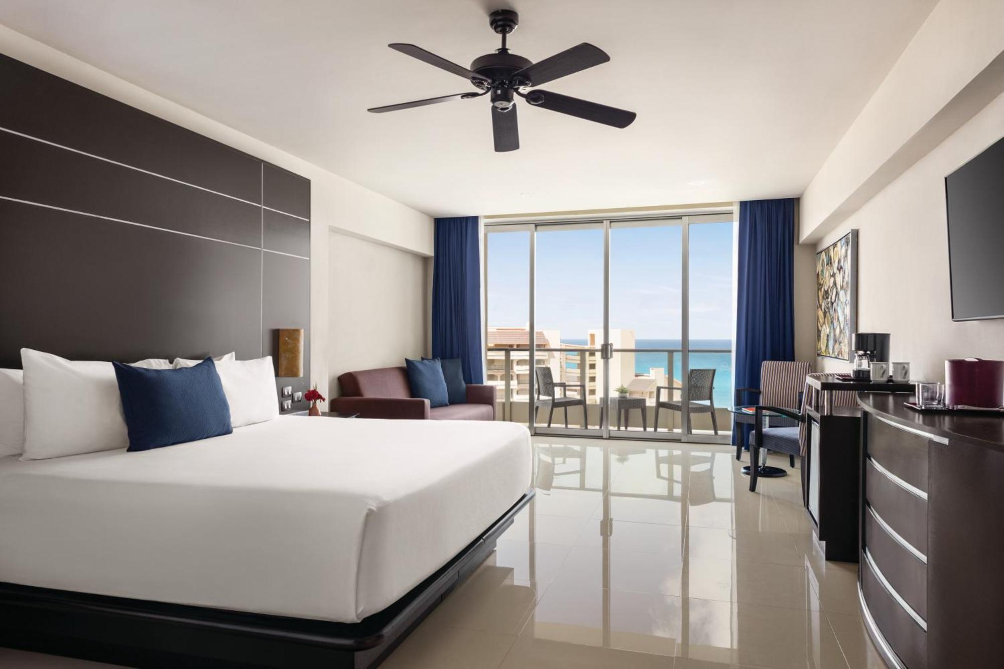Luxury Suite One King Bed